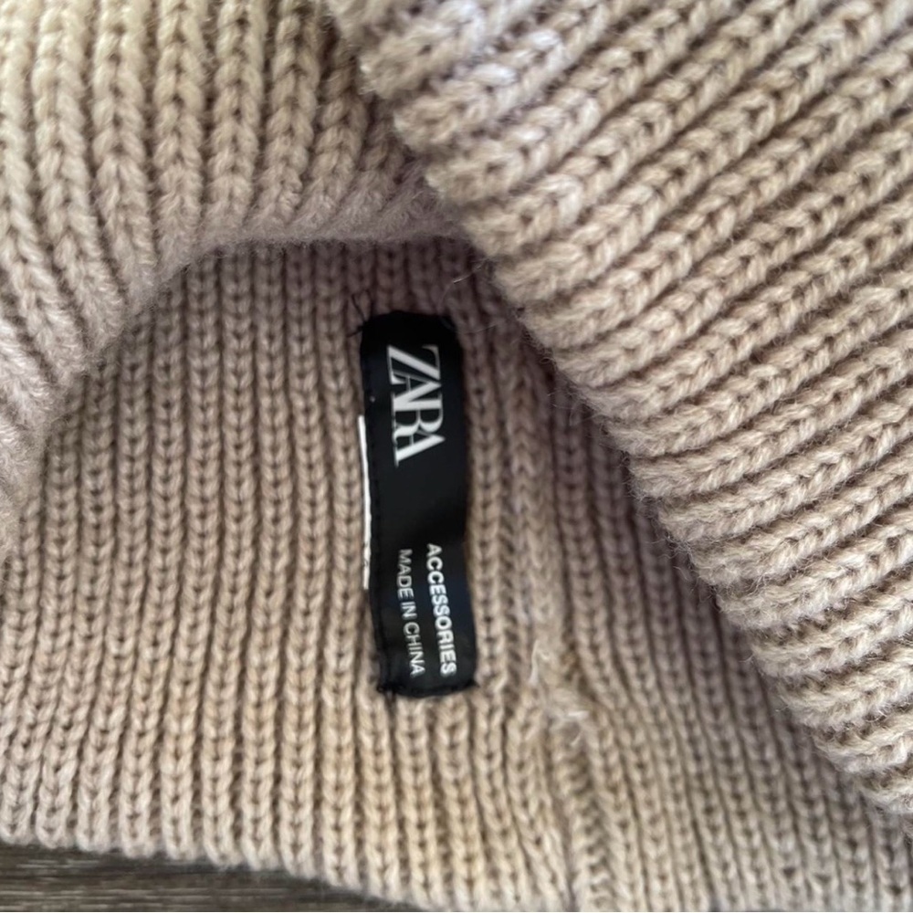 Zara Taupe Ribbed Knit Accessory - Picture 3 of 3